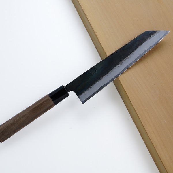元兼 和牛刀 両刃 210mm 切付型 青紙1号 割込み 黒打ち仕上げ クルミ柄 93%以上節約 元兼 和牛刀 両刃 210mm 切付型 青紙1号 割込み 黒打ち仕上げ クルミ柄 93%以上節約