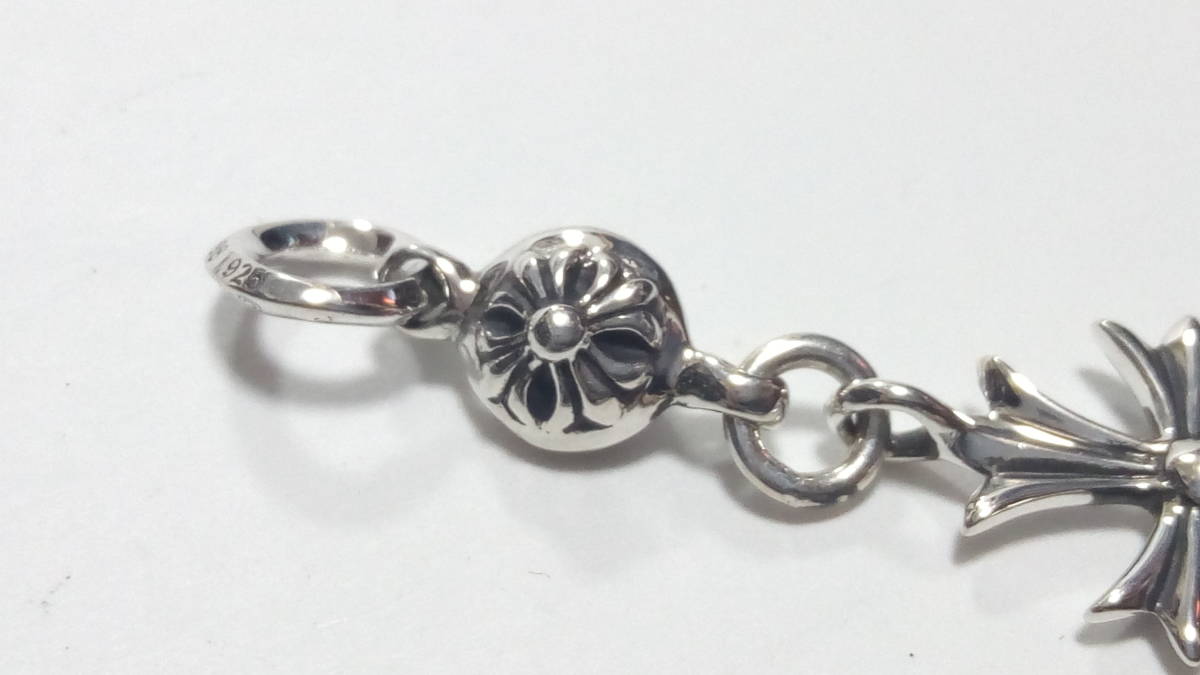 CHROME HEARTS 1ボールタイニーCHクロスペンダントトップ チャーム