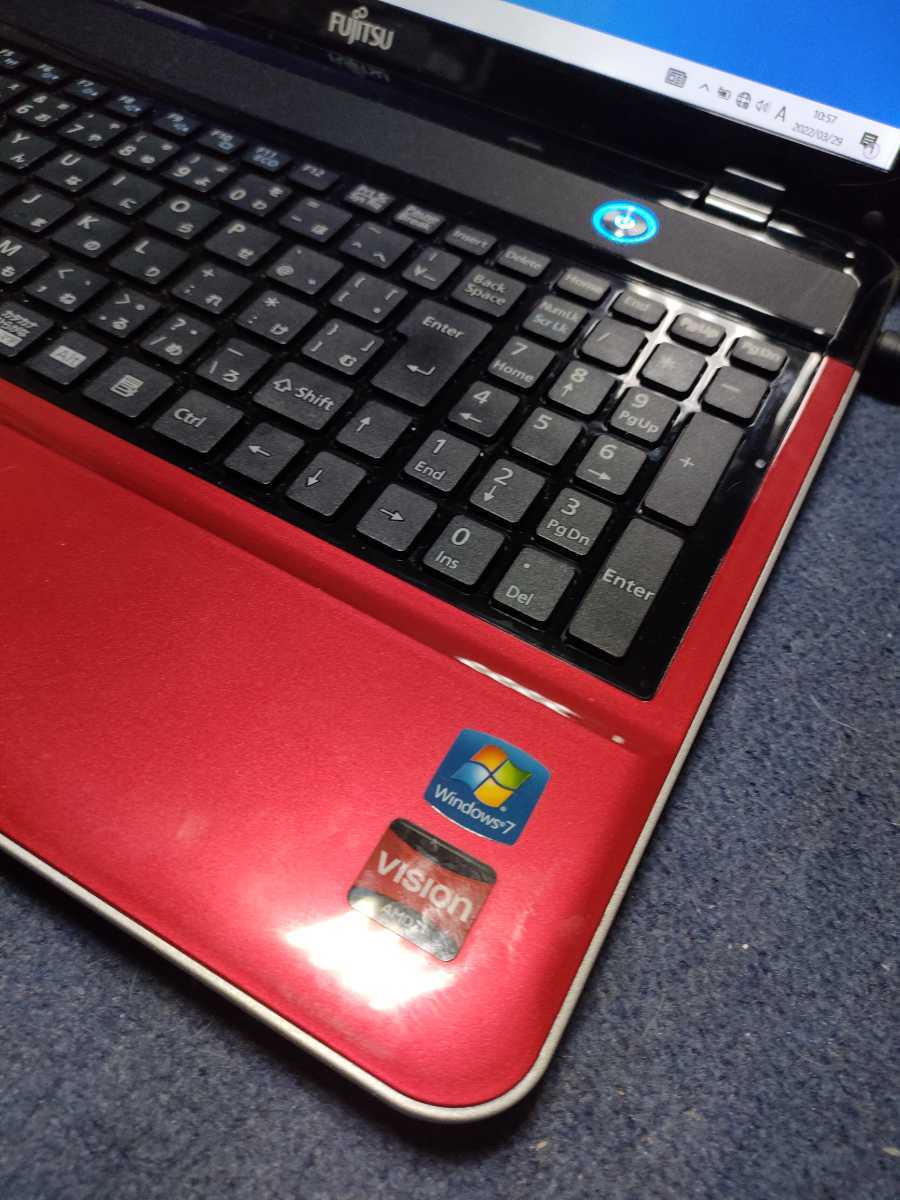 【訳あり美品】LIFEBOOK AH40/D　　　　AMD E-350　1.6Ghz 4GB HDD 640GB_画像3