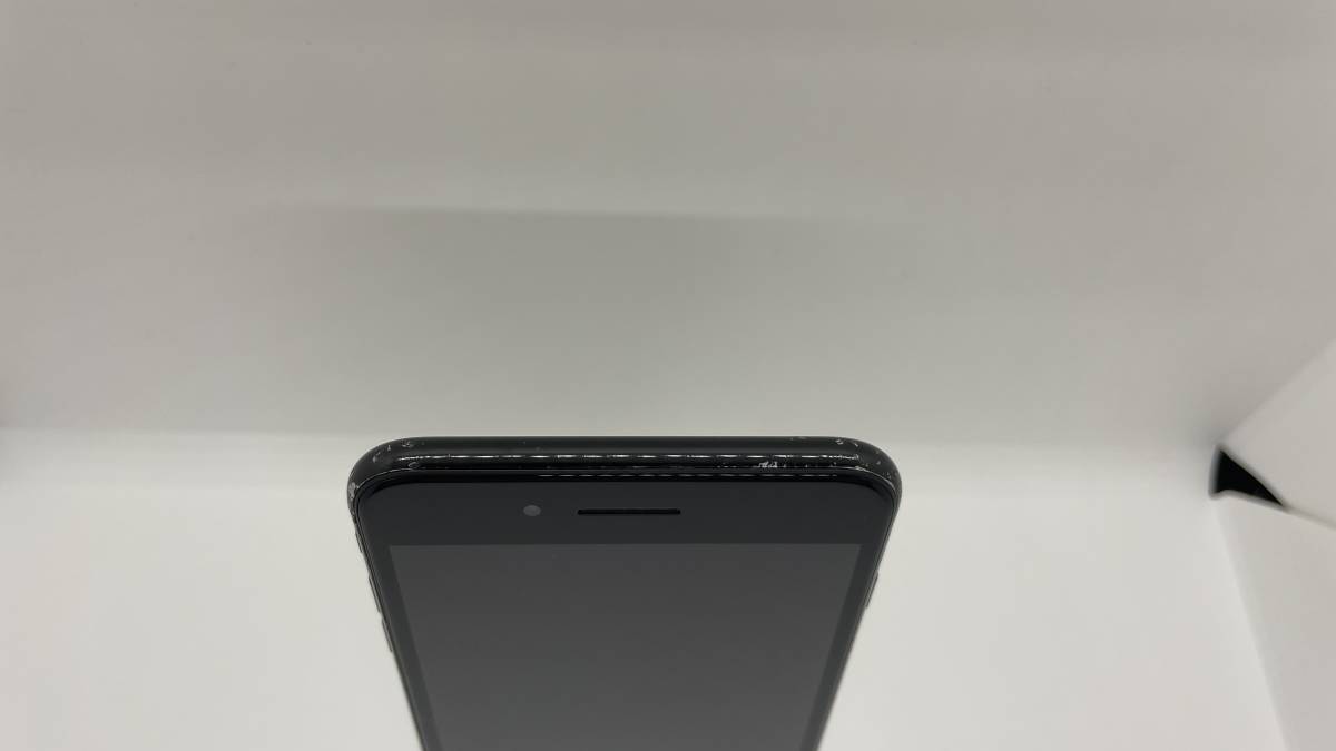 【送料無料】iPhone7 Plus★128GB★バッテリー残量100％★新品ガラスフィルム付属★SIMフリー★ネットワーク利用制限〇★ジェットブラック_画像2