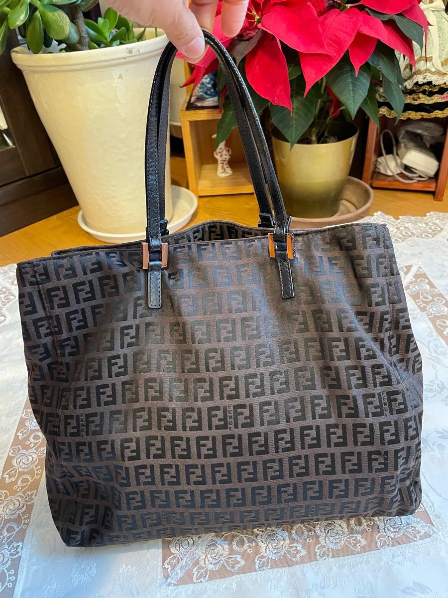 FENDI;フェンディトートバック-