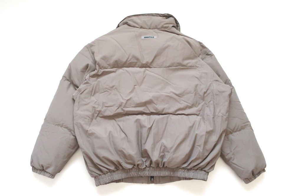 (XL)FOG Fear Of God Essentials Puffer JacketフィアオブゴッドエッセンシャルパフィージャケットCementセメント_画像3