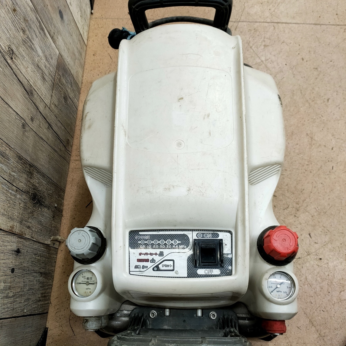 ジャンク品】HITACHI(日立工機) 常圧・高圧エアコンプレッサ EC1445H