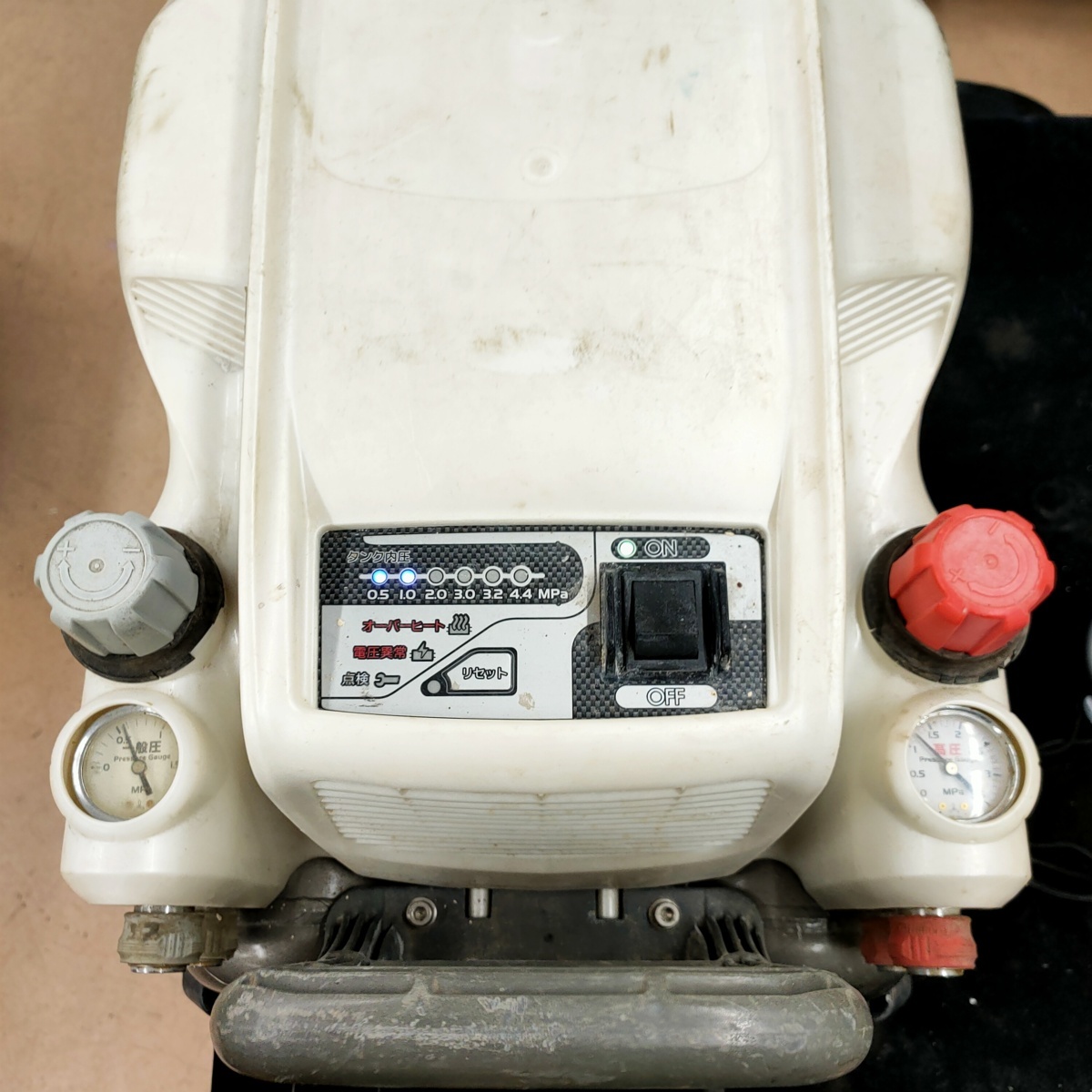 ジャンク品】HITACHI(日立工機) 常圧・高圧エアコンプレッサ EC1445H