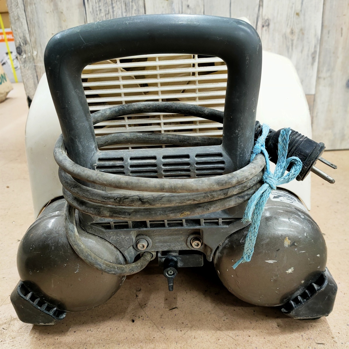 ジャンク品】HITACHI(日立工機) 常圧・高圧エアコンプレッサ EC1445H