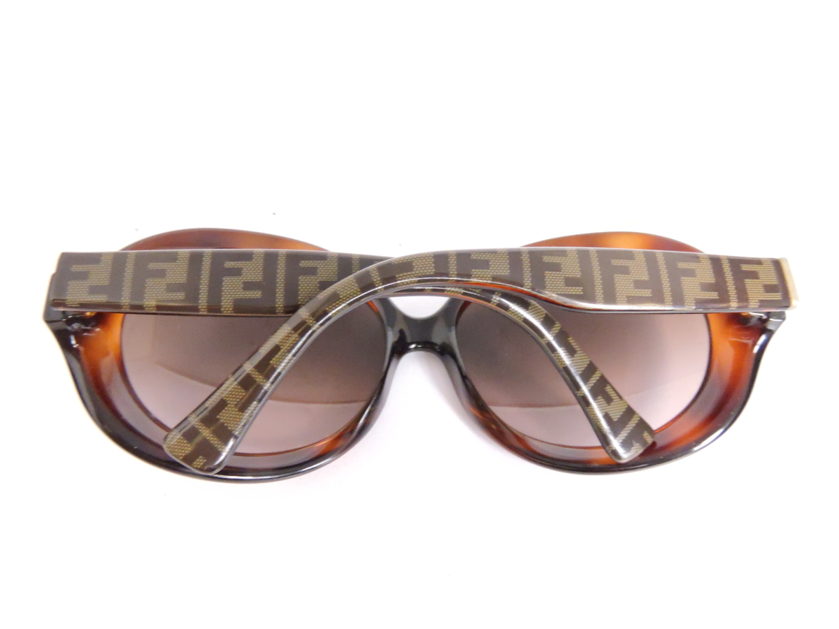 Yahoo!オークション - 正規品 フェンディ FENDI サングラス Yahoo!オークション - 正規品 フェンディ FENDI サングラス