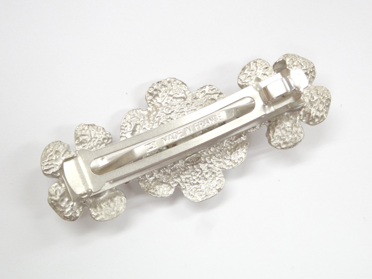98A レア【美品】シャネル(CHANEL) バレッタ シルバー カメリア 【ヴィンテージ】アクセサリー CHANEL バレッタ シャネルロゴ入りレア品