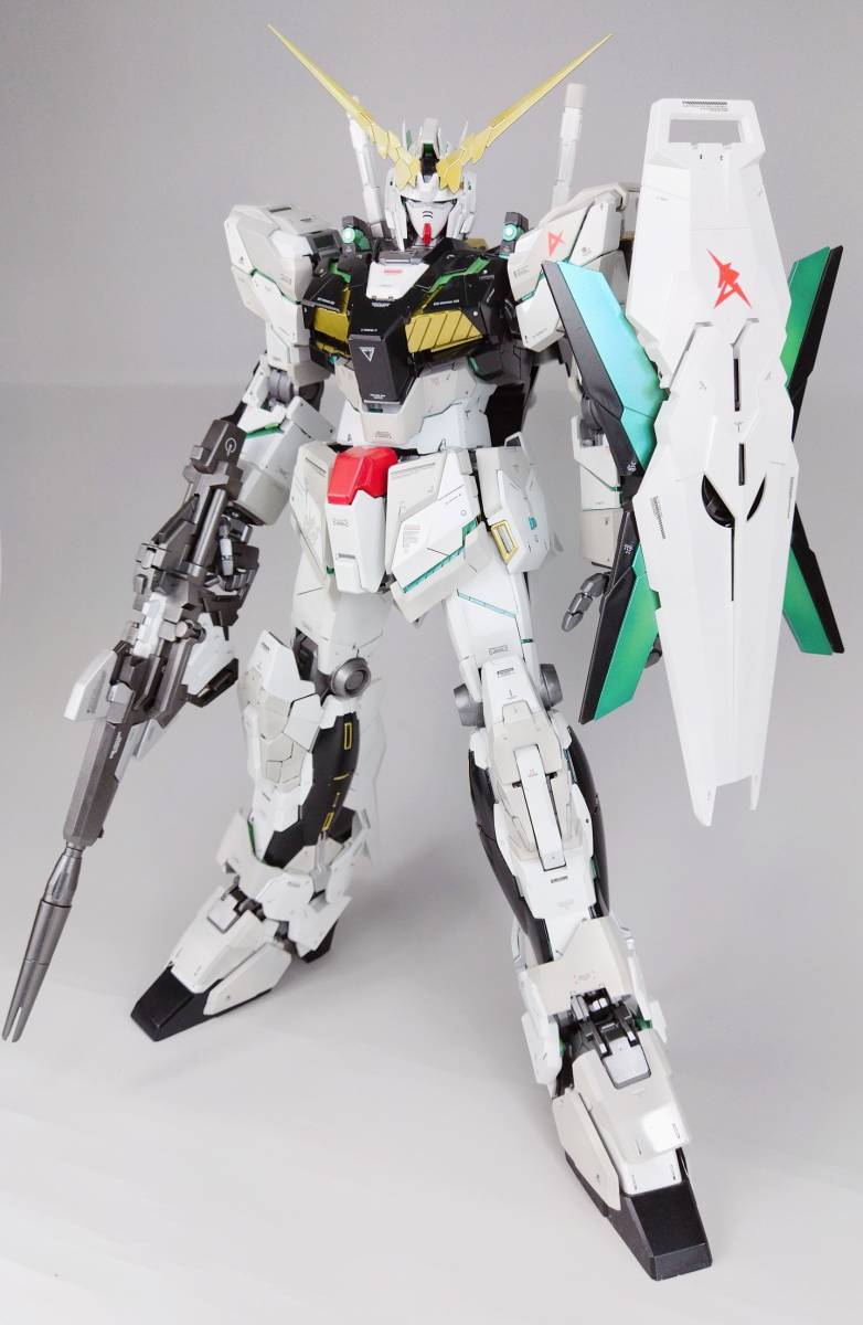 ヤフオク! - PG 1/60 ユニコーンガンダム【完成品、全塗装】