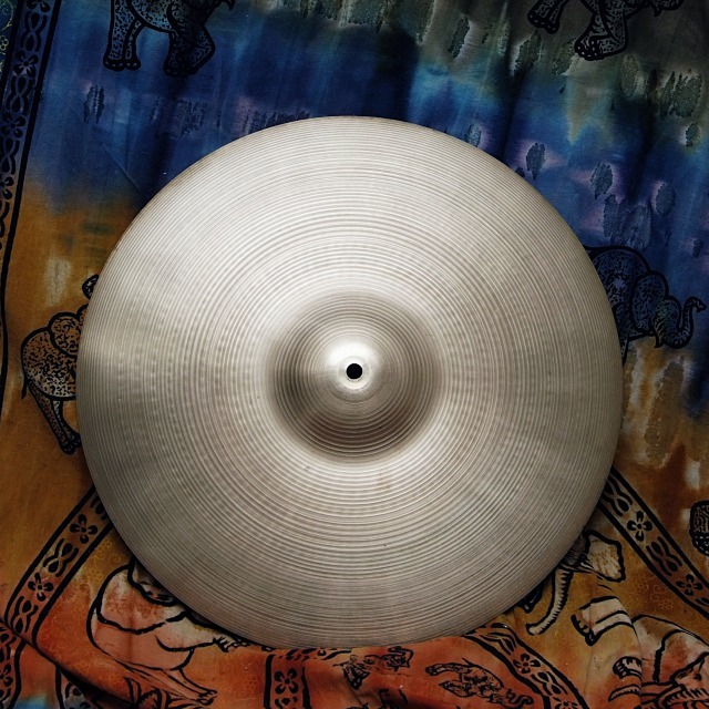 Vintage A Zildjian ビンテージ 70's Aジルジャン 18インチ 白抜き