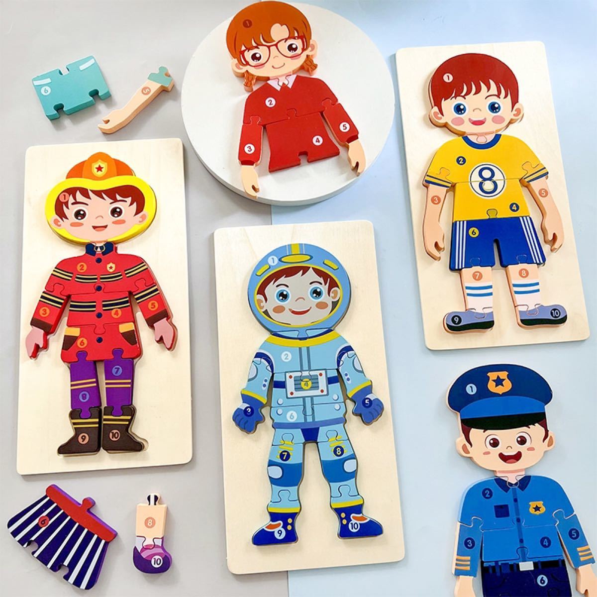 知育玩具　木製おもちゃ　パズル　警察官 