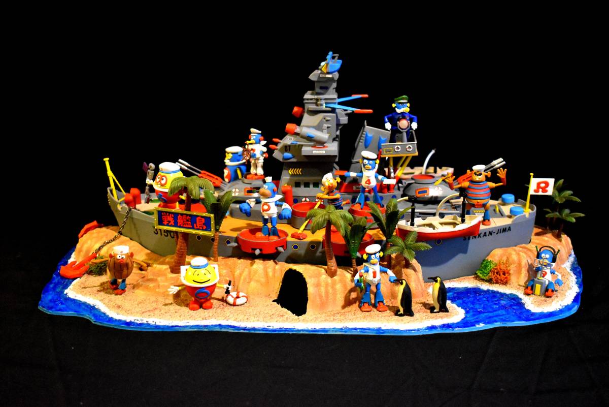 ロボダッチ 戦艦島ジオラマ完成品 ミニロボ12点付きアオシマ模型 ロボダッチ 戦艦島ジオラマ完成品 ミニロボ12点付きアオシマ模型