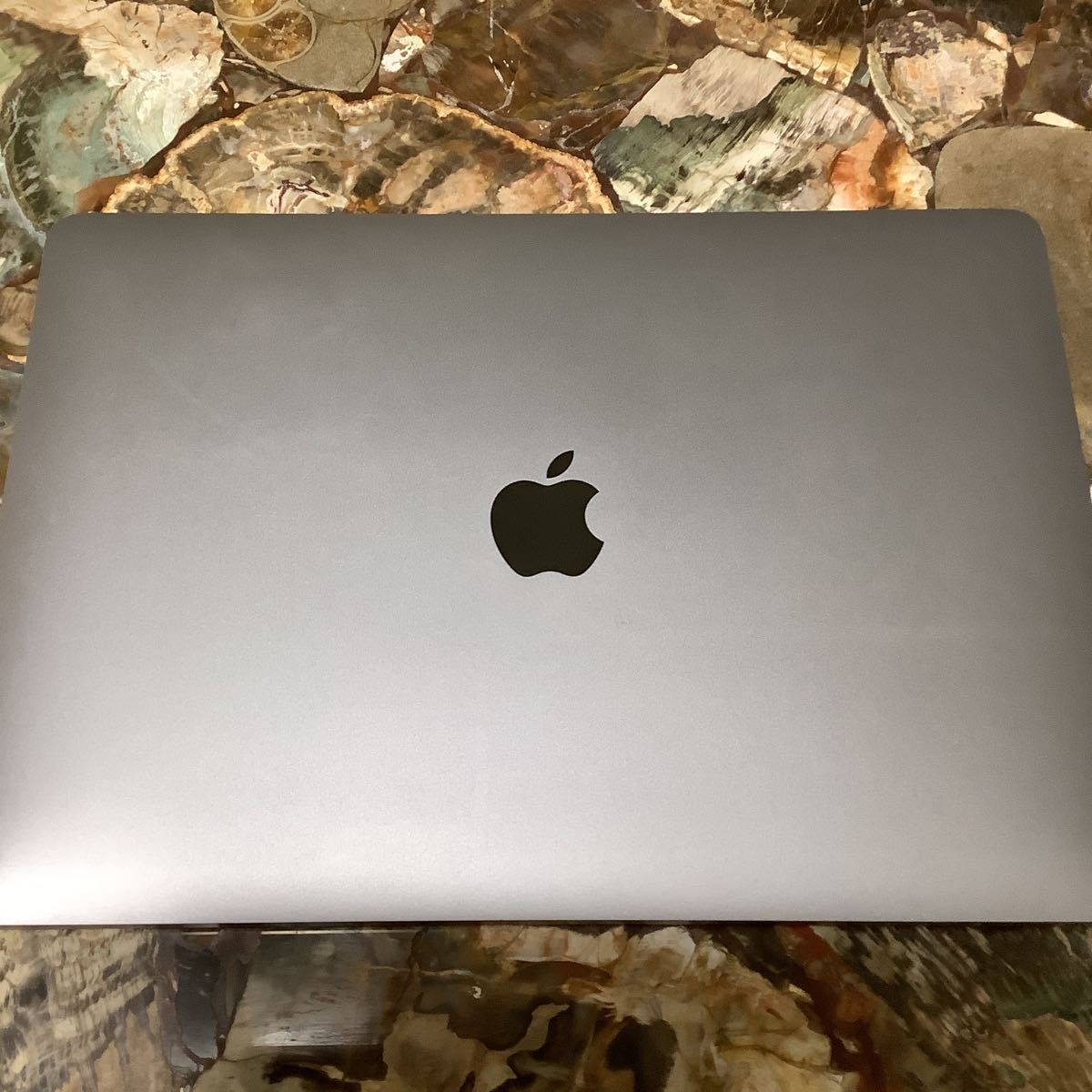 レア極美品 Apple MacBook Air Retina A1932 2018 モデル Core i5 1.6