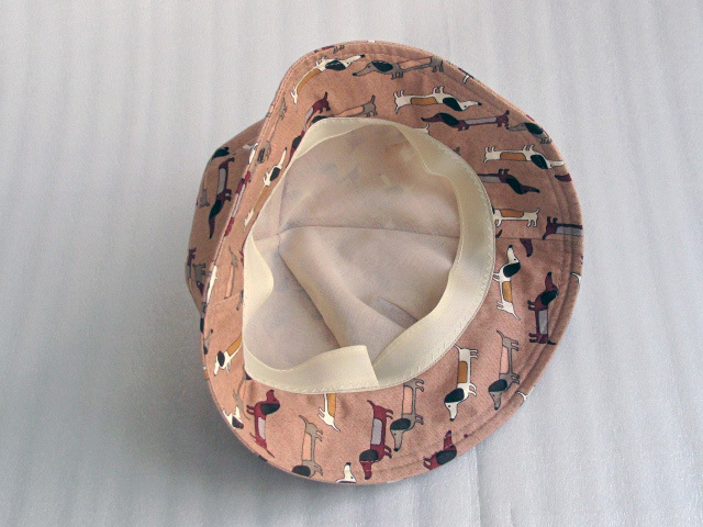 * hand made hat Dux fndo pattern * Junior size 53cm tea brown series base . gray / eggshell white / brick color. one Chan print 