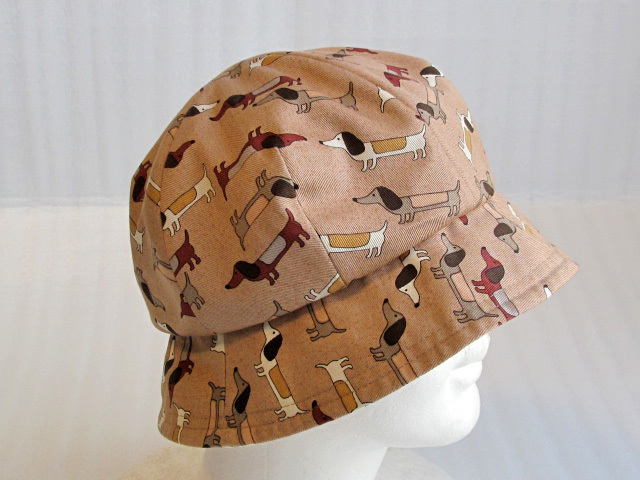 * hand made hat Dux fndo pattern * Junior size 53cm tea brown series base . gray / eggshell white / brick color. one Chan print 