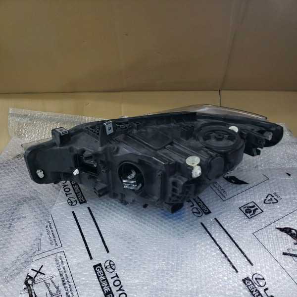 純正品 BMW 3シリーズ F30/31/LCI 右ヘッドライト 右ヘッドランプ