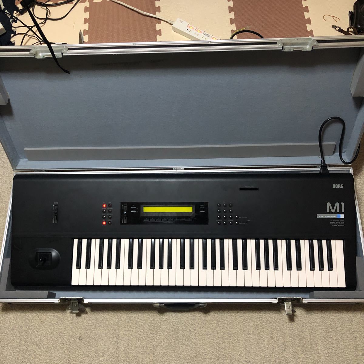 Aランク KORG M1 ハードケース付 - 通販 - www.stekautomotive.com