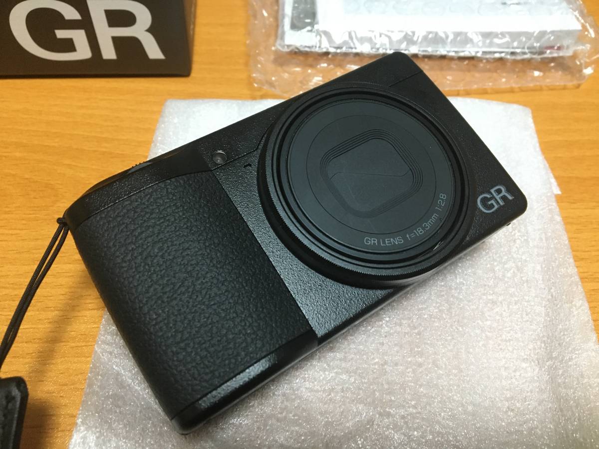 当店在庫してます! リコー RICOH GR III 2019年3月発売 コンパクト