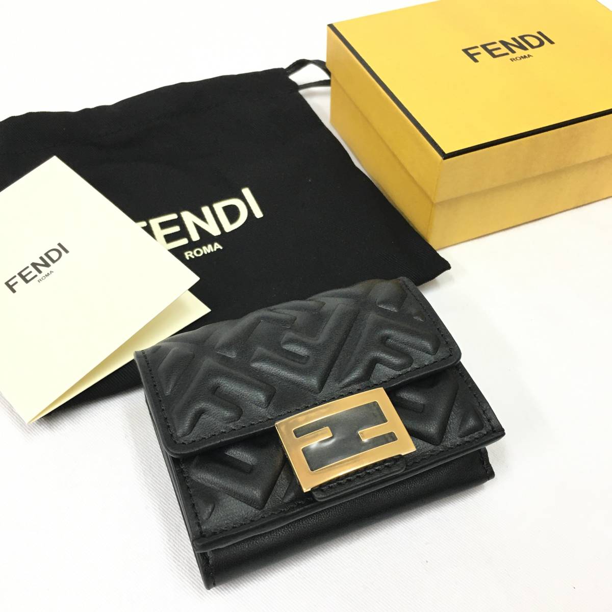 期間限定送料無料 新品 FENDI FFエンボス ロゴ マイクロ 三つ折り財布
