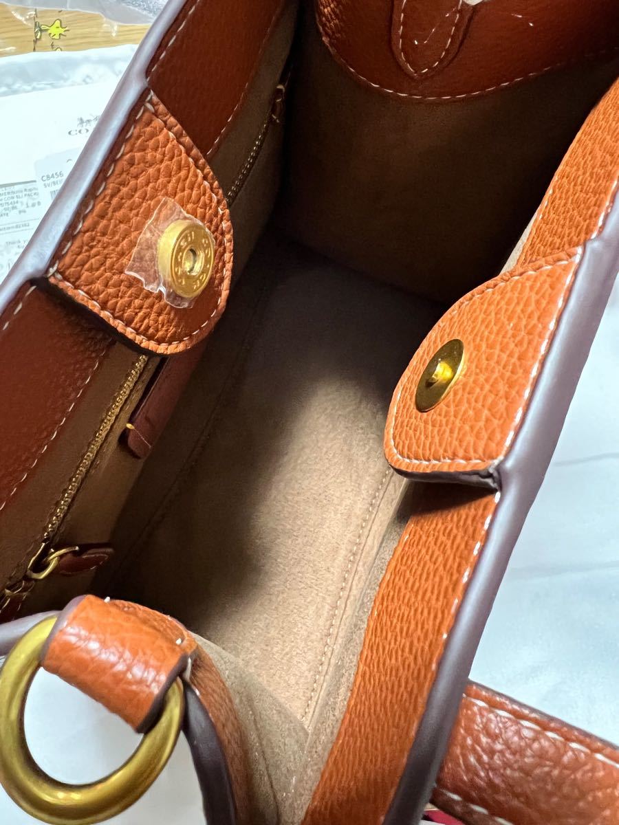 COACH コーチ 馬車柄 ベージュ ミニ ショルダーバッグ COACH コーチ 馬車柄 ベージュ ミニ ショルダーバッグ