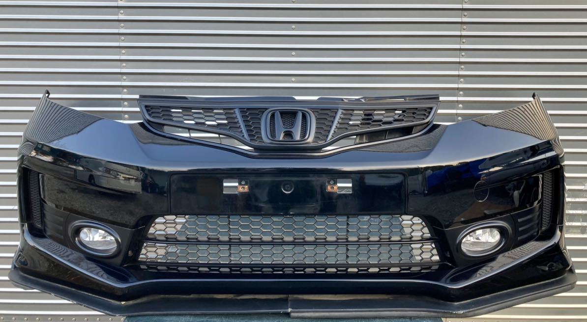 ホンダフィットRS GE8無限グリル付きフロントバンパー-