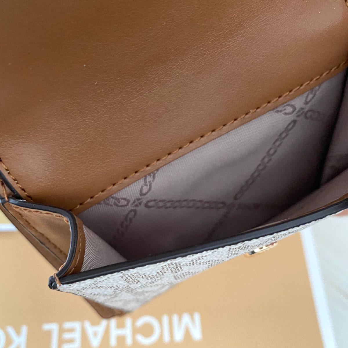 かわいい! 新品 MICHAEL KORS マイケルコース 折り財布 ホワイト - 二