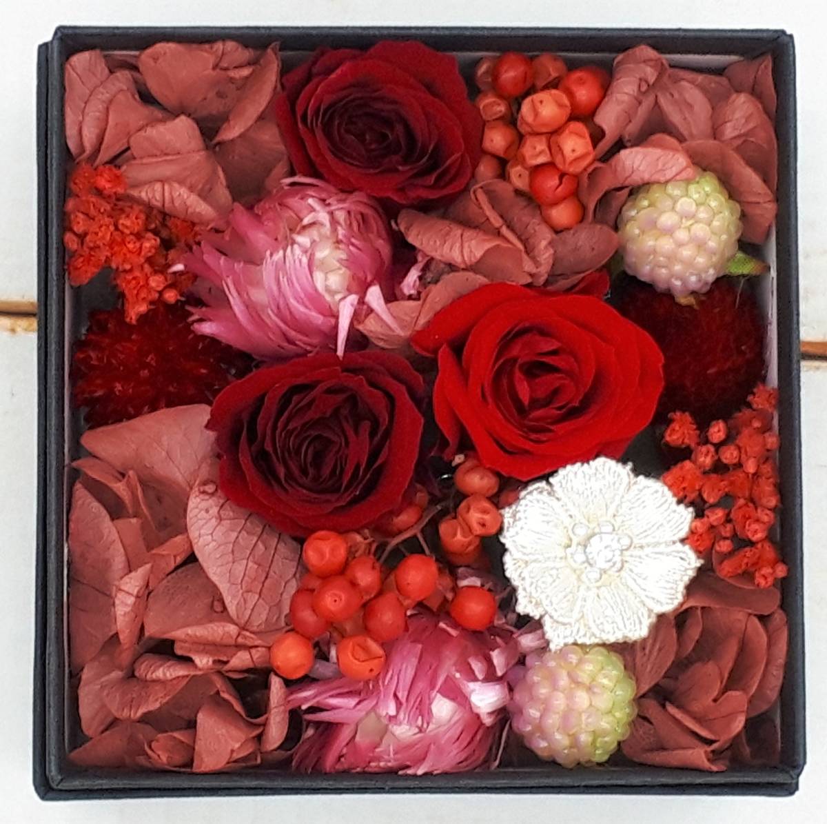 * последний 1 шт! кольцо pillow консервированный цветок крышка есть цветок box красный цветок подарок . рекомендация *