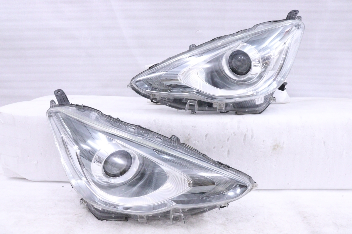 23-1647☆中期 LED NHP10 アクア☆左右ヘッドライト KOITO 52-293 打刻