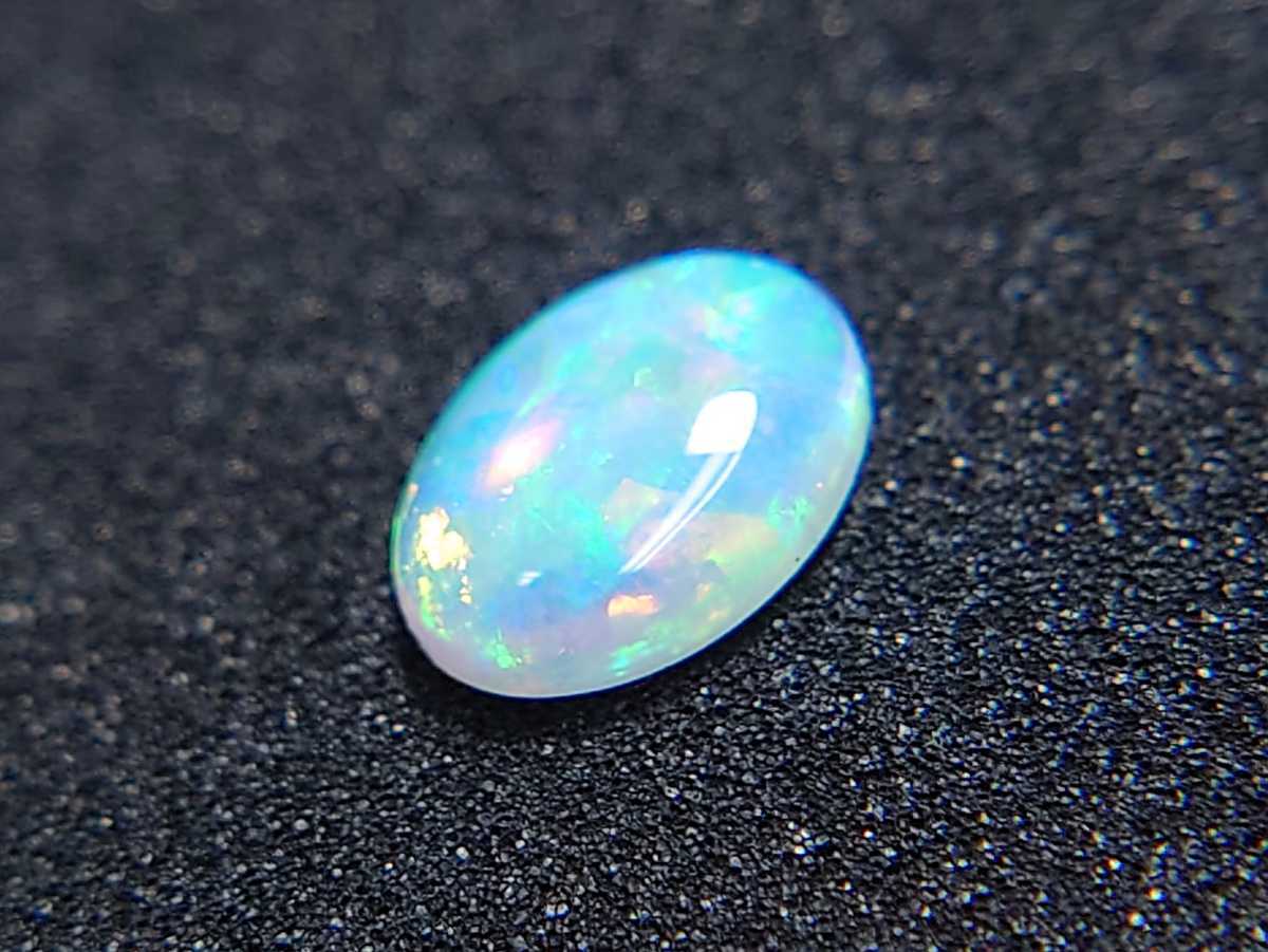 極美品！　オパール　0.48ct オーバル　カボション　ルース（LA-5203）