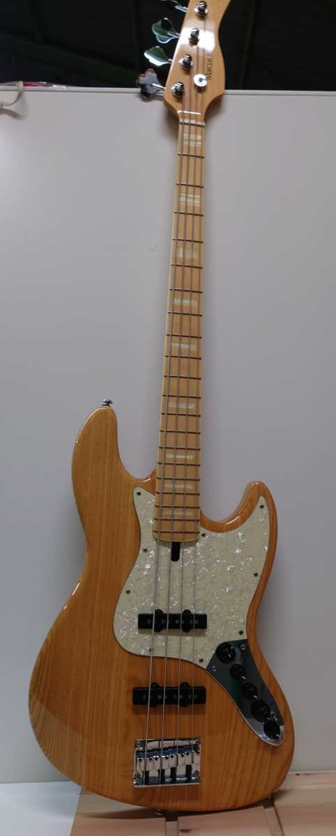 Sire Marcus Miller V7 4ST サイアー マーカスミラー ベース 4弦