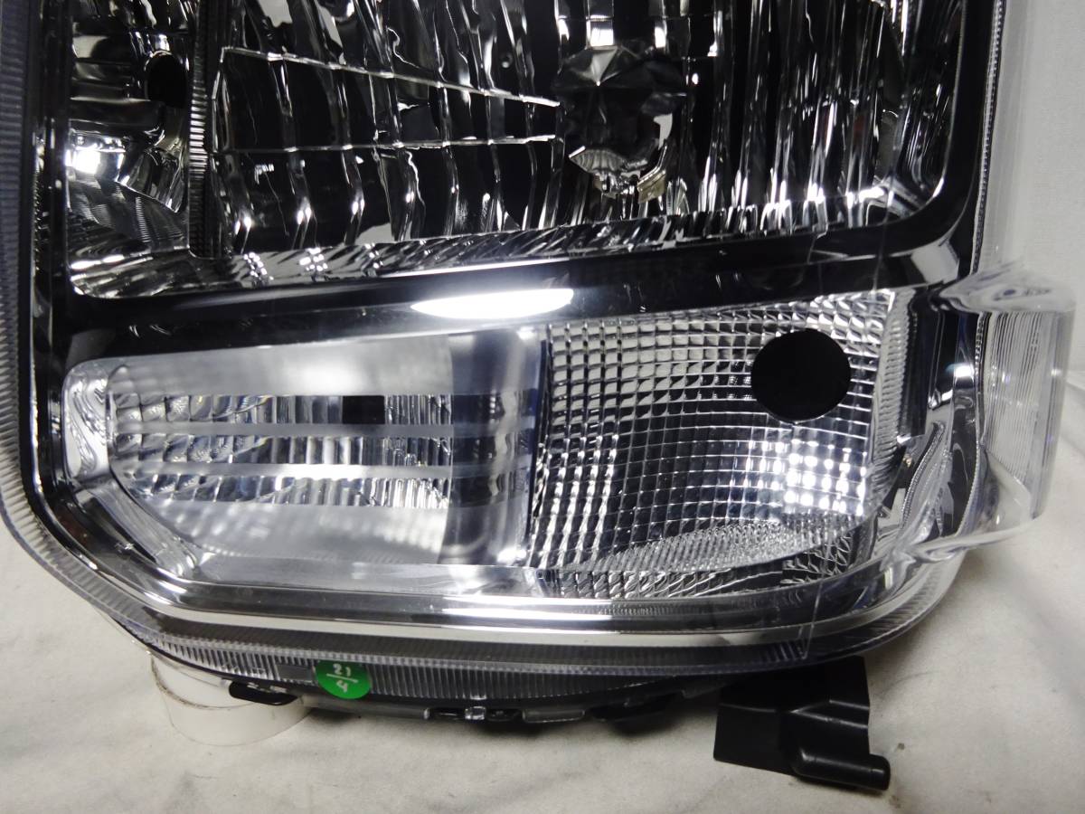 美品 新車外し エブリィワゴン DA17 DA17V DA17W HID キセノン ヘッド