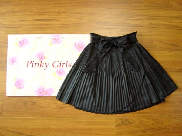 * новый товар PinkyGirls Pinky Girls * цветок гонки & лента ремень плиссировать юбка-клеш чёрный черный 