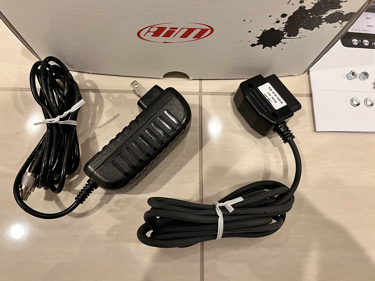 AIM SOLO 2 DL GPSラップタイマー データーロガー OBDケーブル付き AIM SOLO 2 DL GPSラップタイマー データーロガー OBDケーブル付き