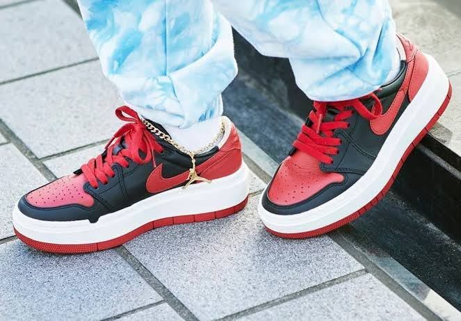 新品未使用希少サイズ!NIKE JORDAN 1 LOW SE ELEVATE PLATFORM BRED