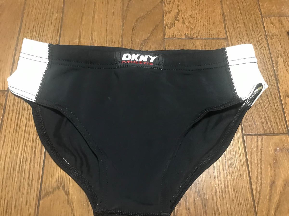 DKNY ATHLETIC メンズ　水着　MADE IN USA Sサイズ　日本サイズM 