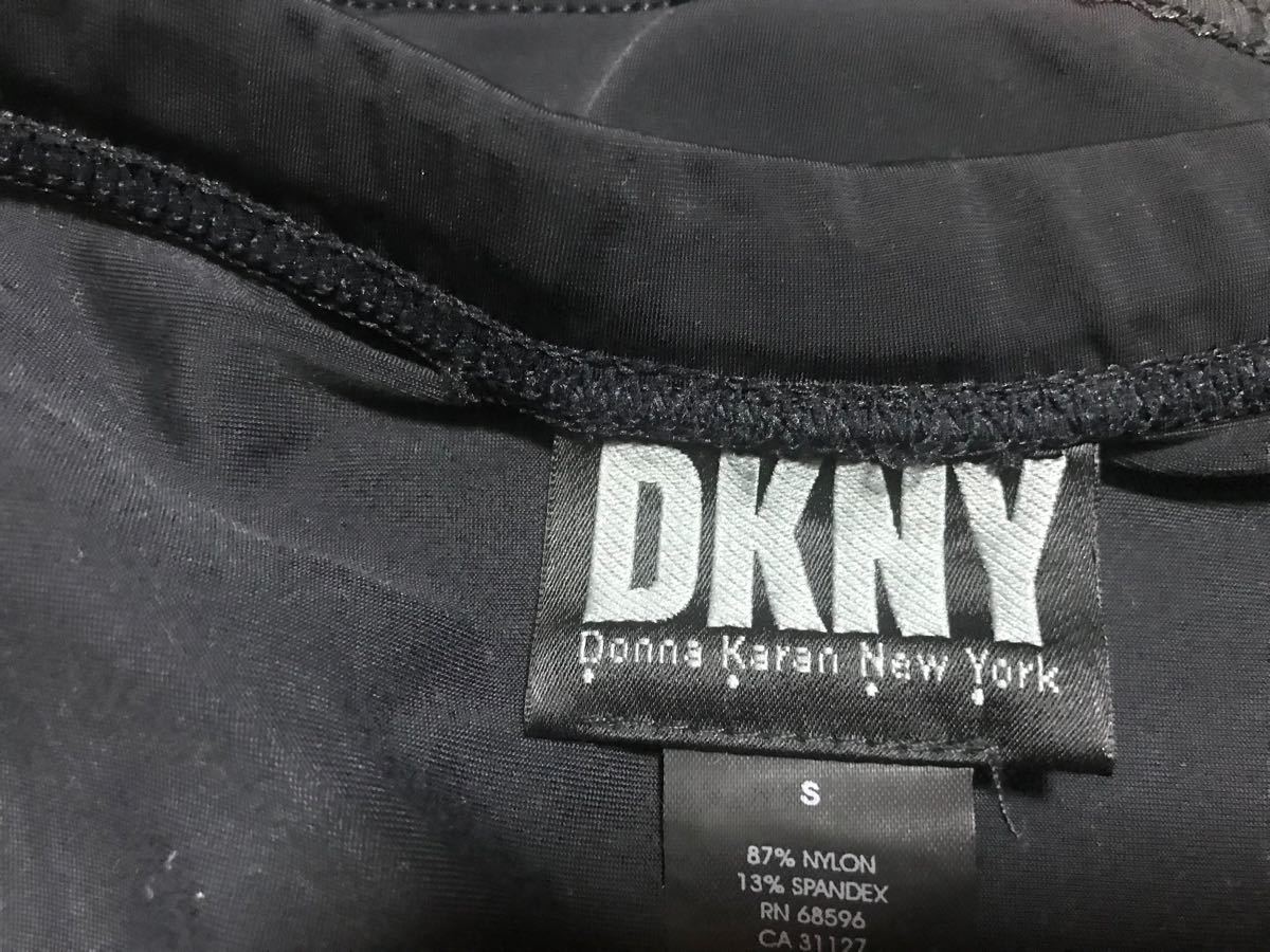 DKNY ATHLETIC メンズ　水着　MADE IN USA Sサイズ　日本サイズM 