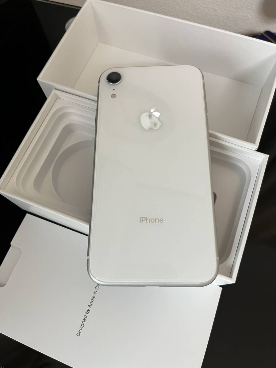 iPhoneXR 128GB 判定○ SIMロック無し 白 ホワイト 美品 iPhone XR