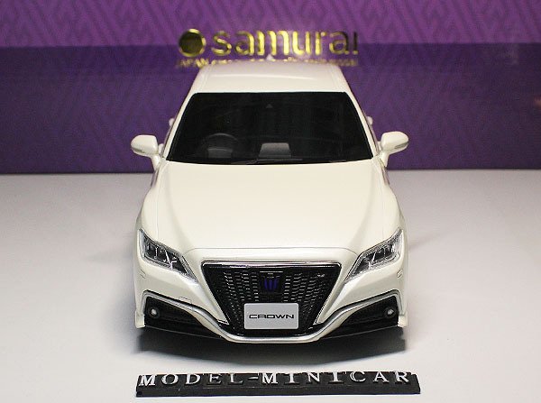 △入手困難!限定品!Saumrai 1/18 トヨタ Toyota Crown クラウン RS