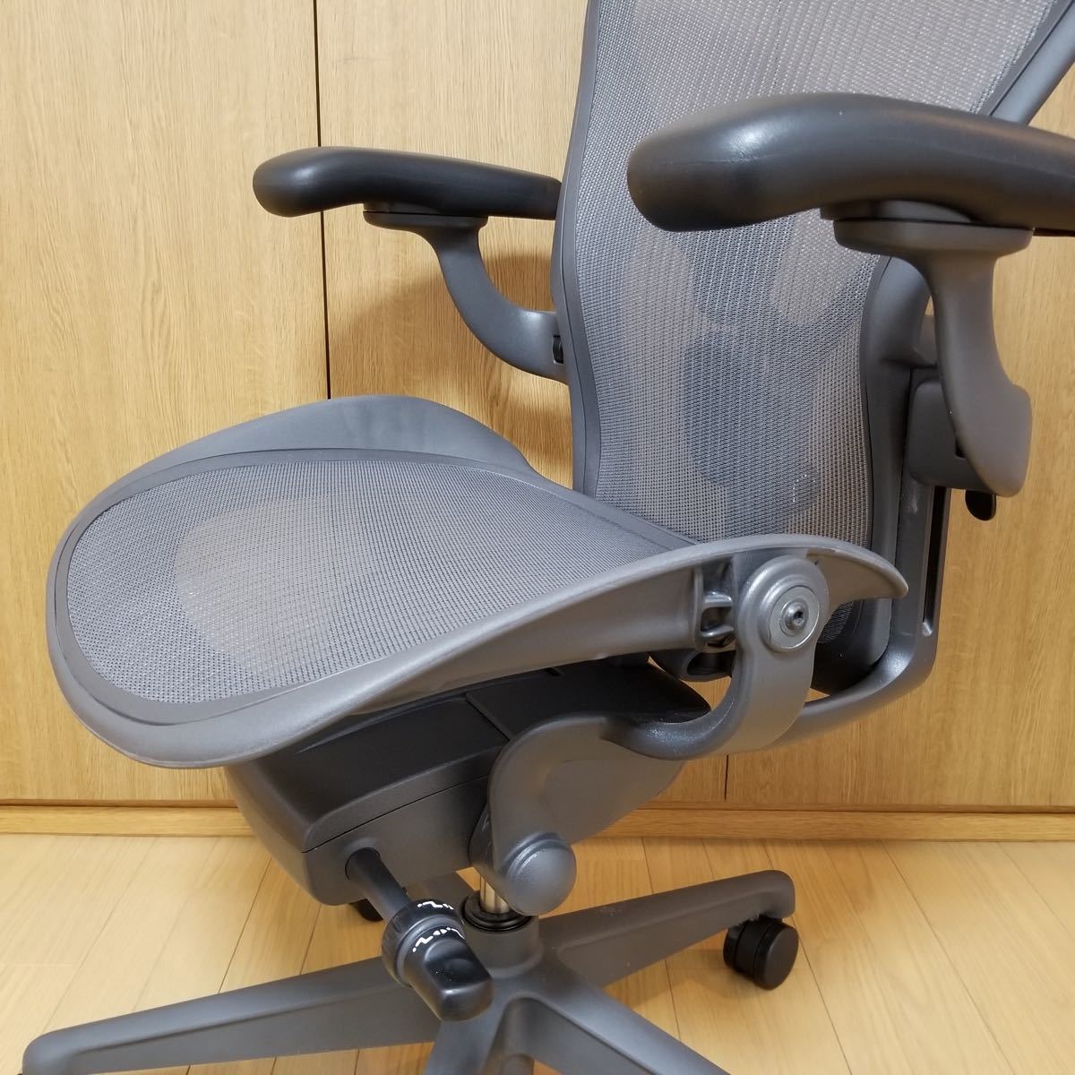 美品】HermanMiller ハーマンミラー/アーロンチェア リ 美品】HermanMiller ハーマンミラー/アーロンチェア リ