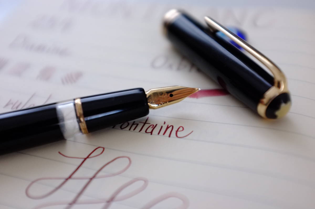 MONTBLANC モンブラン 万年筆 黒 新作 大人気 万年筆 正規代理店に輸入 Mont Blanc モンブラン 万年筆 筆記具