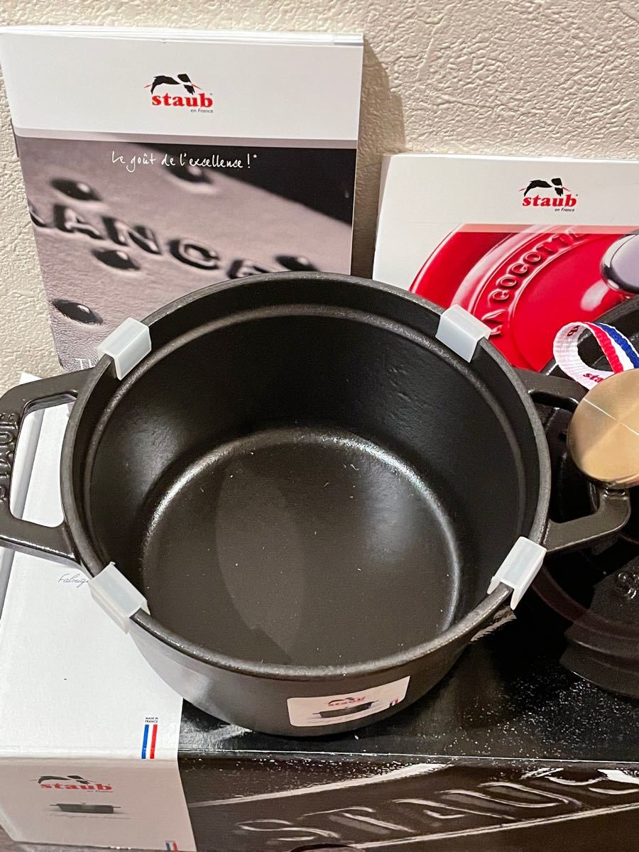 【週末値下げ】新品未使用ストウブ staub ラウンド14cmブラック早い者勝ち匿名配送即日配送 2