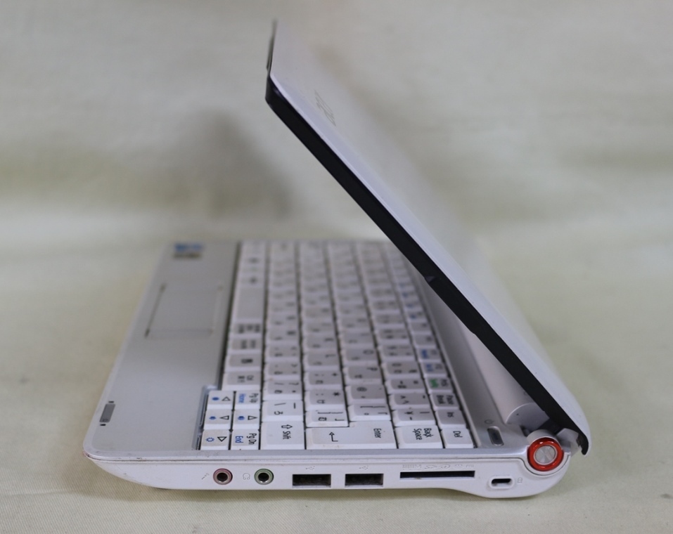 中古ノートパソコン Acer Aspire one ZG5 Atom N270（1.60GHz）8.9型ワイド ミニノート 起動確認済 代引き可_画像5