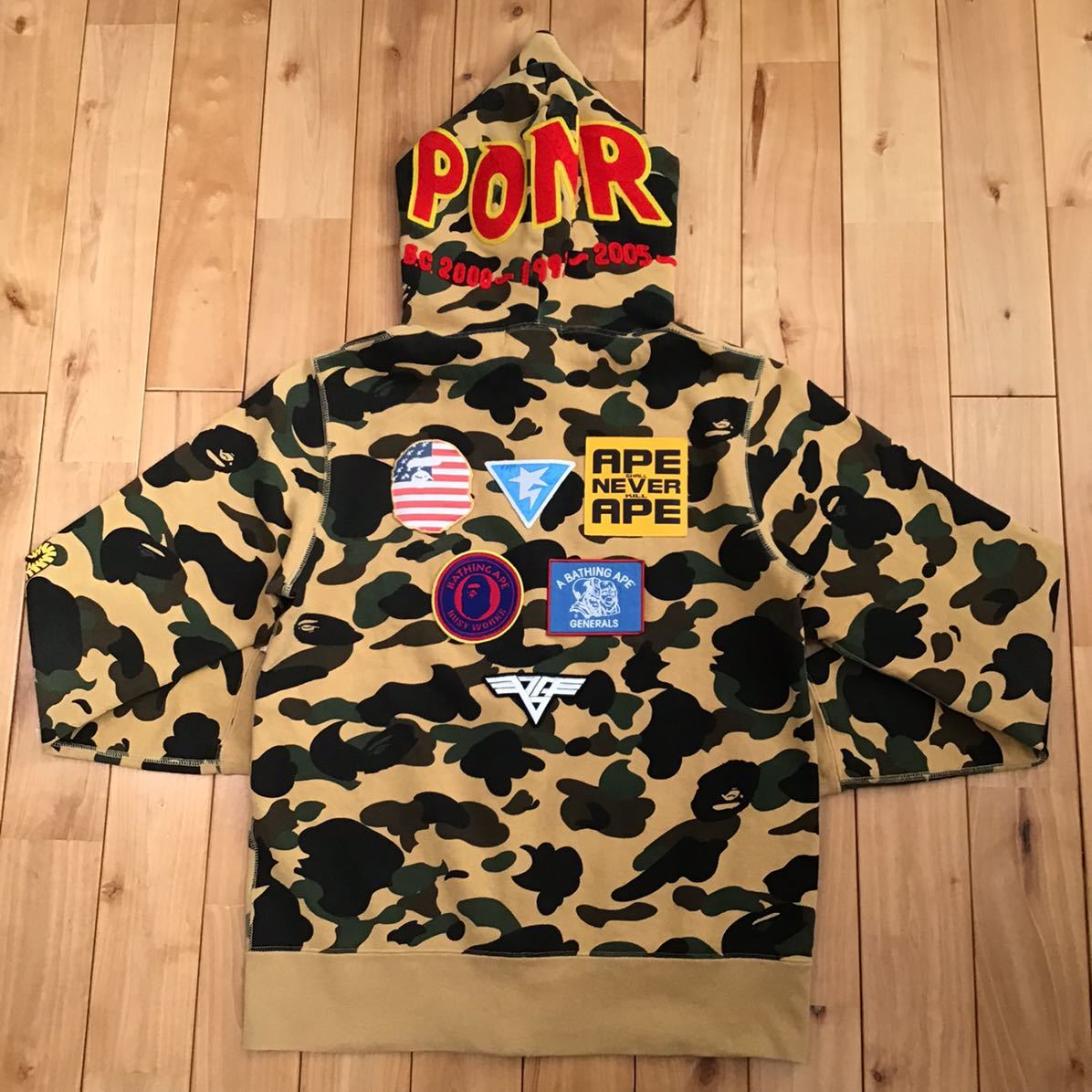 1st camo yellow patched シャーク パーカー Mサイズ shark full zip hoodie a bathing ape bape エイプ ベイプ アベイシングエイプ 迷彩 j_画像3