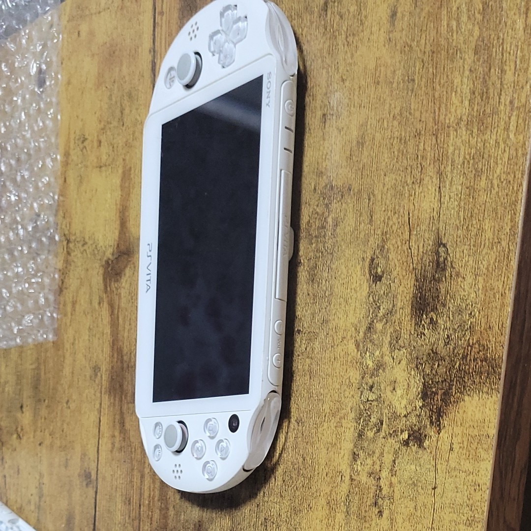 PS Vita PCH-2000　本体マインクラフト付き