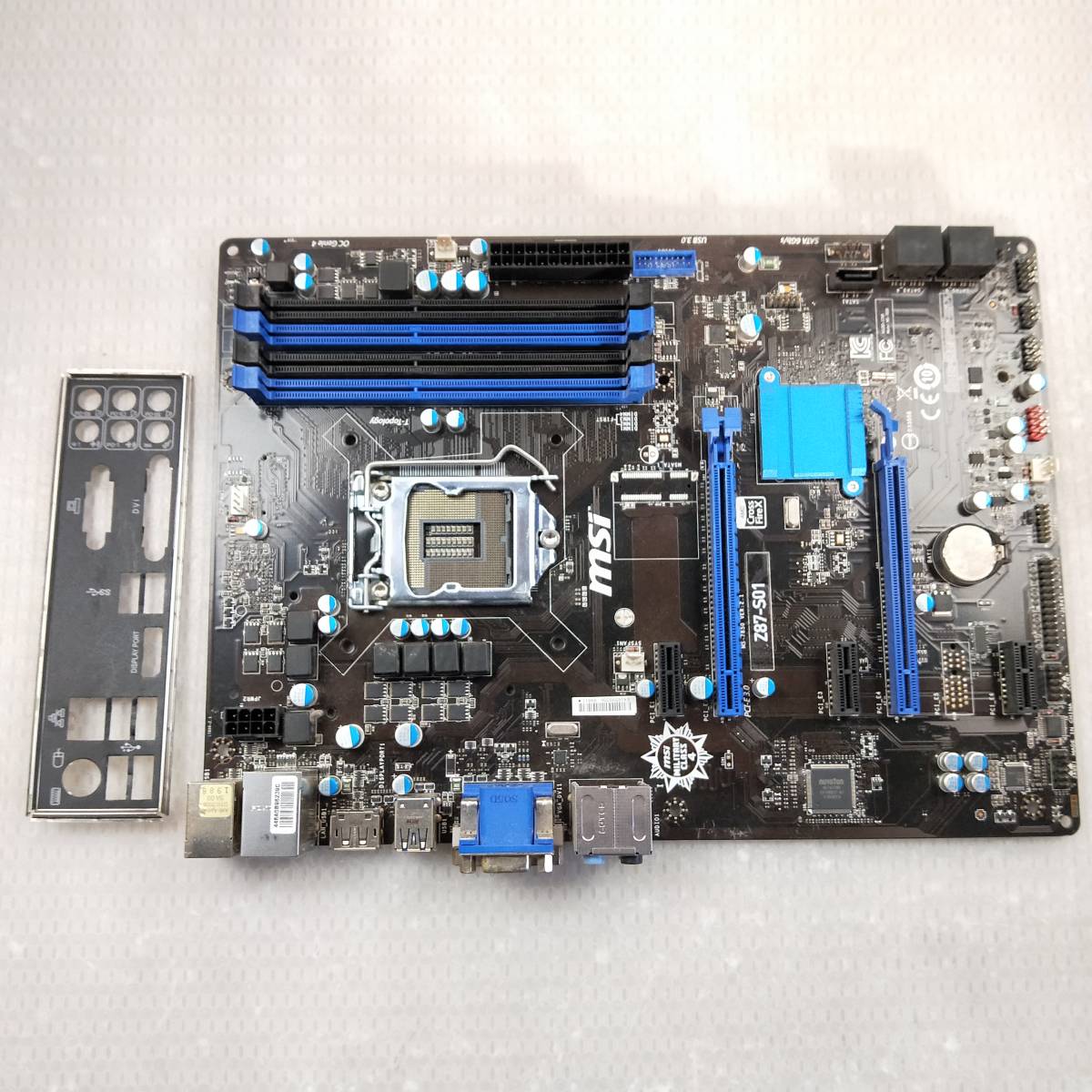 【中古パーツ】BIOS確認のみ、MSI Z87-S01 マザーボード　LGA1150 ■MB1155_画像1