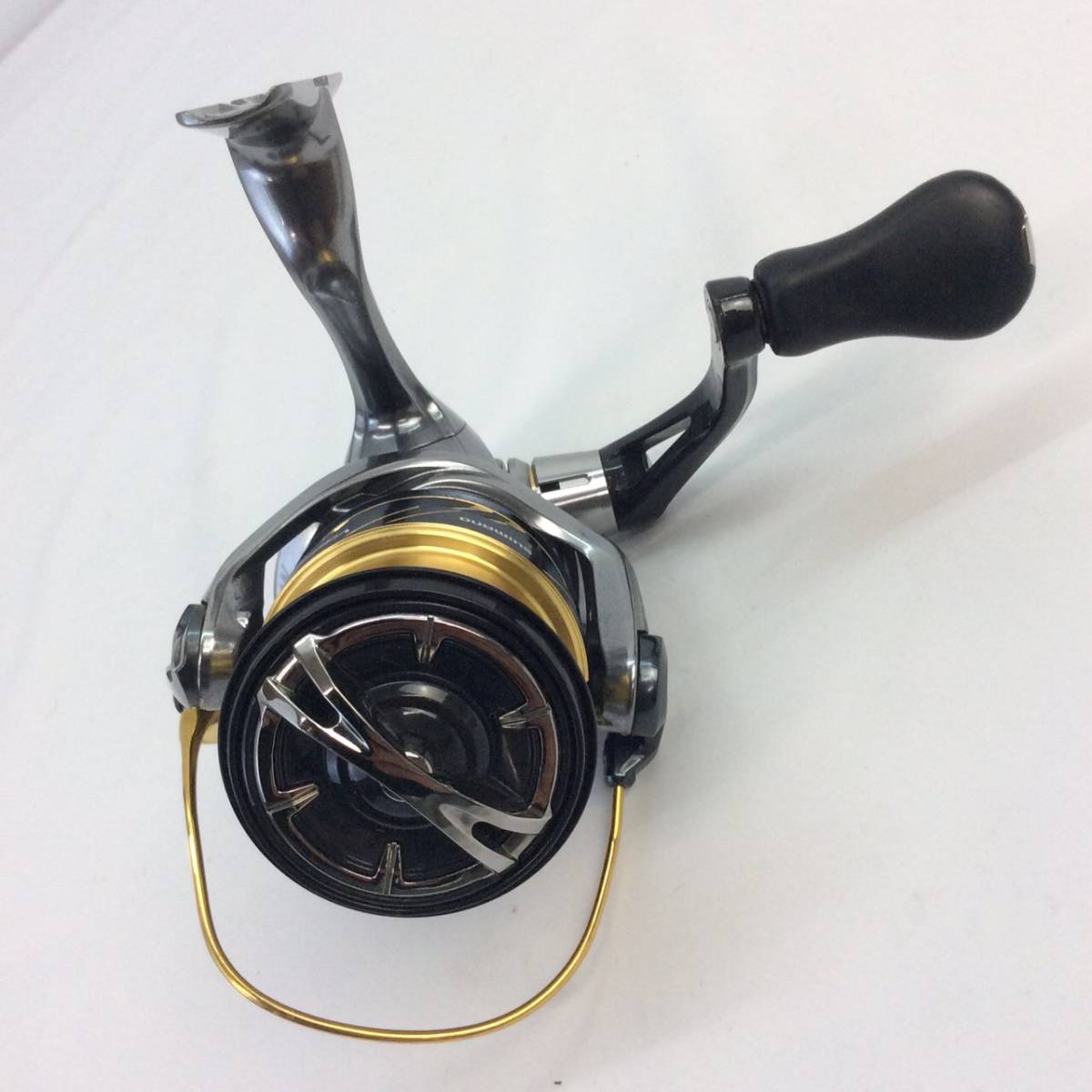 No.7311【シマノ】SHIMANO リール ヴァンキッシュ2500S Vanquish 箱・説明書・収納袋付き 釣具 フィッシング 中古品_画像4