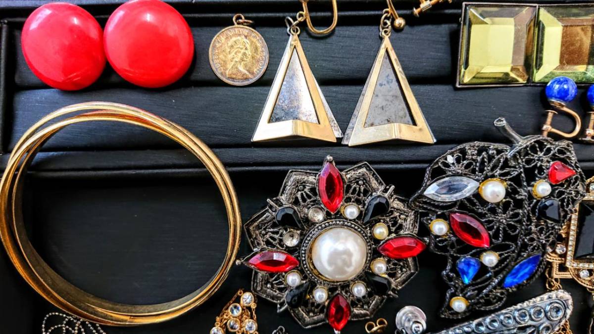 アクセサリー類 おまとめ リング ブローチネックレス 時計 ダンヒル