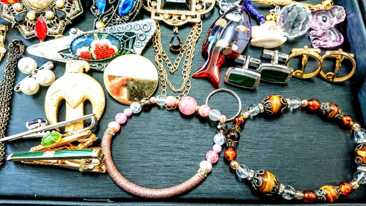アクセサリー類 おまとめ リング ブローチネックレス 時計 ダンヒル