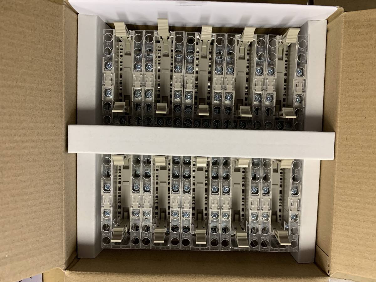 OMRON/オムロン セーフティーリレーソケット P7SA-14F-ND DC24V 10個
