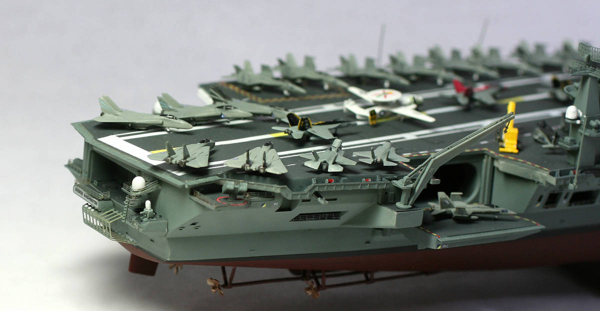 ○完成品・1/700・アメリカ海軍ニミッツ級空母・CVN-73『USS ○完成品・1/700・アメリカ海軍ニミッツ級空母・CVN-73『USS