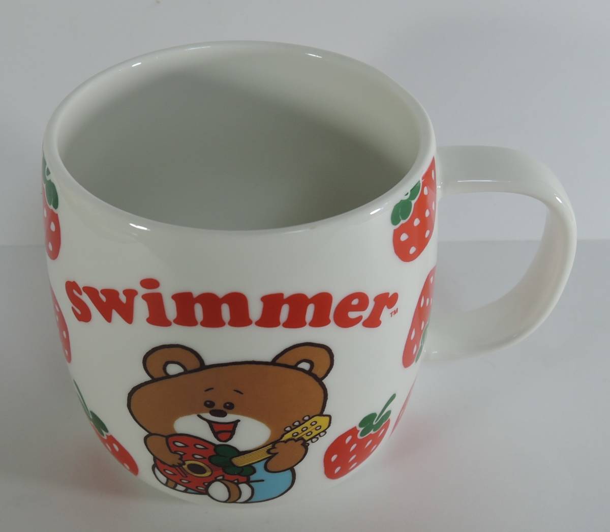 ☆Z25■SWIMMER　スイマー　クマ/イチゴ　マグカップ　陶器製■未使用_画像1